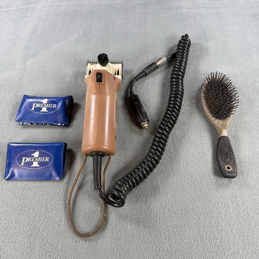 Lister Showman 12V Livestock Shearing Clippers Horse Cattle Set Blades Brush